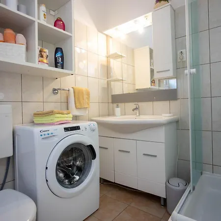 Sunshine With Pool Apartamento *