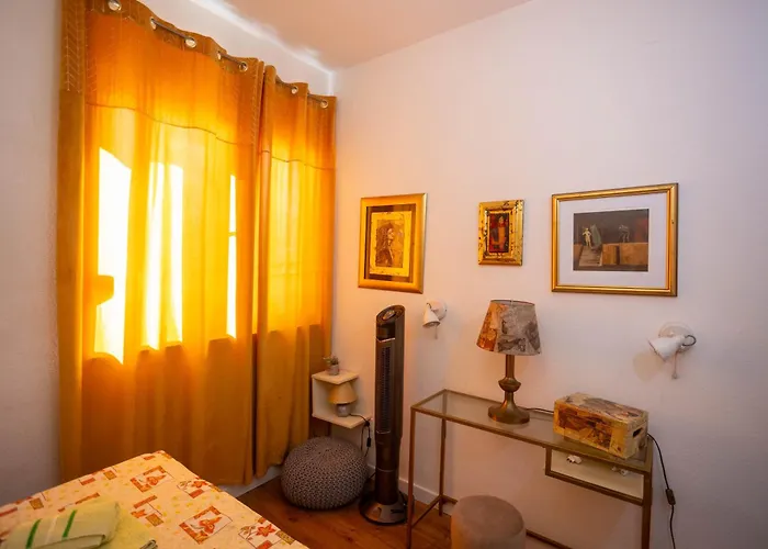 Sunshine With Pool Трогир