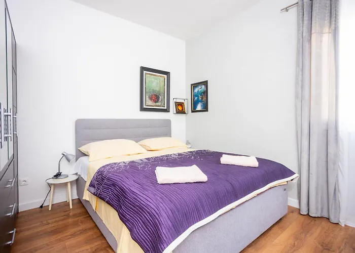 Sunshine With Pool Апартаменты